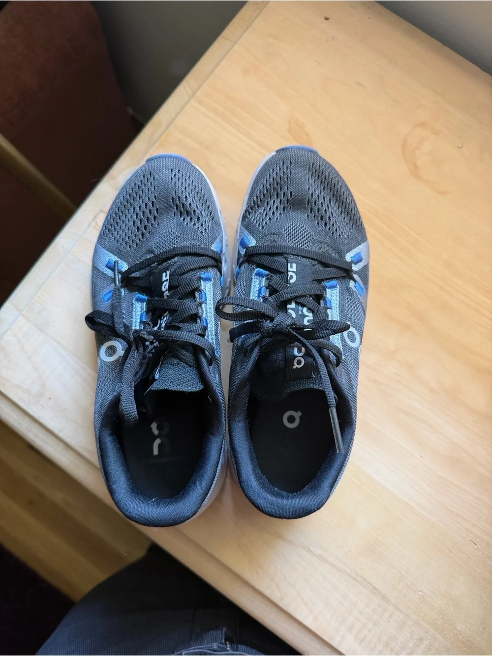 On Running breathable mesh